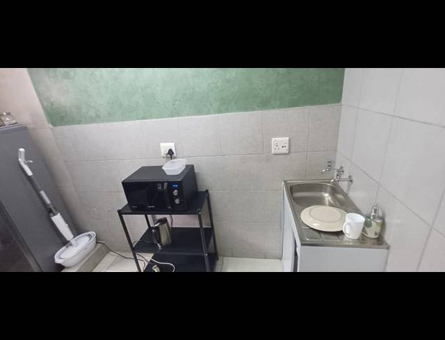 INDUSTRIAL FOR SALE IN SEBENZA